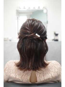 カジュアルハーフアップ