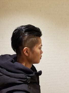 リタ ハマノマチ(LiTA hamanomachi) 刈り上げ×オールバック