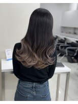 アライブ ハラジュク(ALIVE harajuku)&nbsp;グラデーションカラーバレイヤージュインナーカラー　ryota