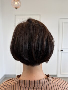 カルム(calme) short bob