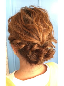 ドロップス ヘアー(Drops hair) ツイストシニヨン (Chae)