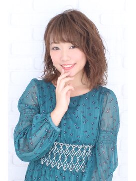 カットウェルズ ラブコオリヤマ 郡山店(Cut Well's Love Koriyama) ガーリーウェーブミディ 【大和郡山市】