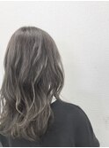 アッシュグレージュ
