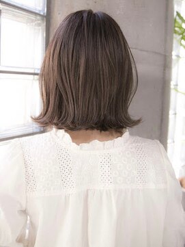 リリアン 表参道(relian) カットならrelianにお任せ！