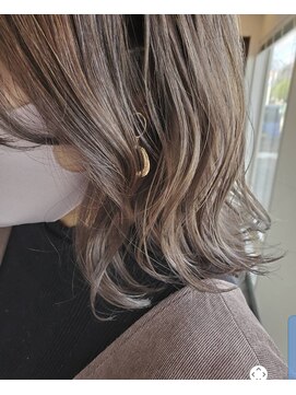 クララジャパン ナベシマ(CLALA JAPAN Nabeshima) グレージュ