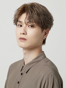 オーシャントーキョー 仙台(OCEAN TOKYO) スパイラルパーマセンターパート2ブロック韓流マッシュ刈り上げ