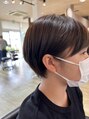 フラクト(FLact) ハンサムショートでも女性らしく。
