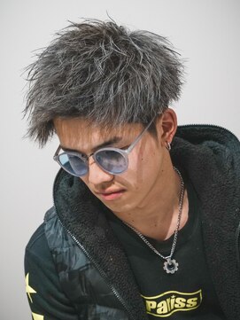 ルースト 京都四条大宮店(ROOST) 【透明感抜群】メタリックシルバー