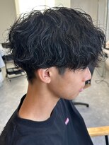 フゥ 宇都宮(FeU)&nbsp;メンズ波巻きスパイラルパーマシャドウパーマ刈り上げマッシュ