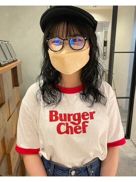 レス 伏見(LESS) ミディアムパーマ