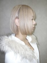 アルレン(Allen) 切りっぱなしボブ/ホワイトブロンド「宇都宮/ブリーチ」