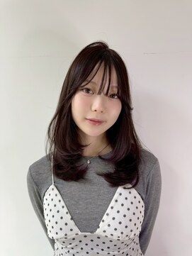 ルーイ(LOUIE) ワンカールで可愛いミディアムレイヤー