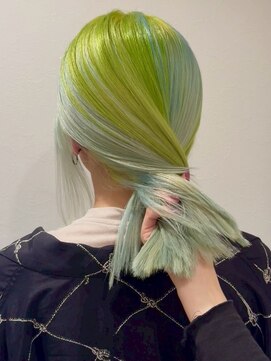 スリット(slit) 43. デザインカラー/ブリーチ/ダブルカラー/ヘアアレンジ