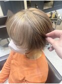 自然に馴染む☆透明感白髪ぼかしハイライト