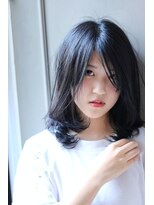 アンスール(Un Seul)&nbsp;ウザバングでヌケ感を。ロートーンだからいいんです。