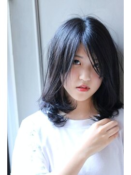 アンスール(Un Seul) ウザバングでヌケ感を。ロートーンだからいいんです。