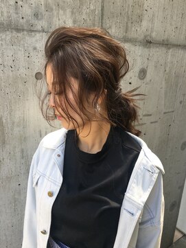 ニキータ(Nikiita) ゆるめポニーarrange