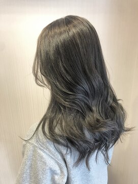 ヘアーアンドビュー ティーリタ 蕨(RITA) カーキグレージュ×レイヤーカット