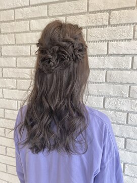 フルミー(fulme.) 大人可愛いフラワーアレンジヘア！