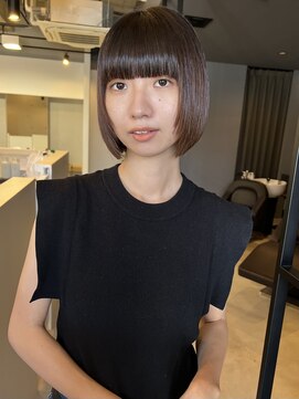 ライリー(riley) 酸性ストレートでまとまるボブ