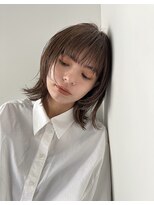 ラグゼ(Luxe) 【Luxe井上彩】オリーブベージュレイヤーカットウェットヘア