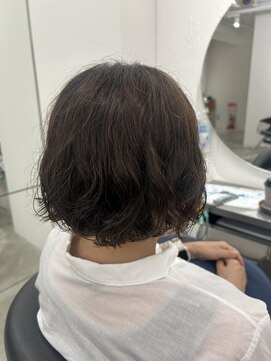 ジェムバイアルテフィーチェ(gem by artefice) コテ風パーマ