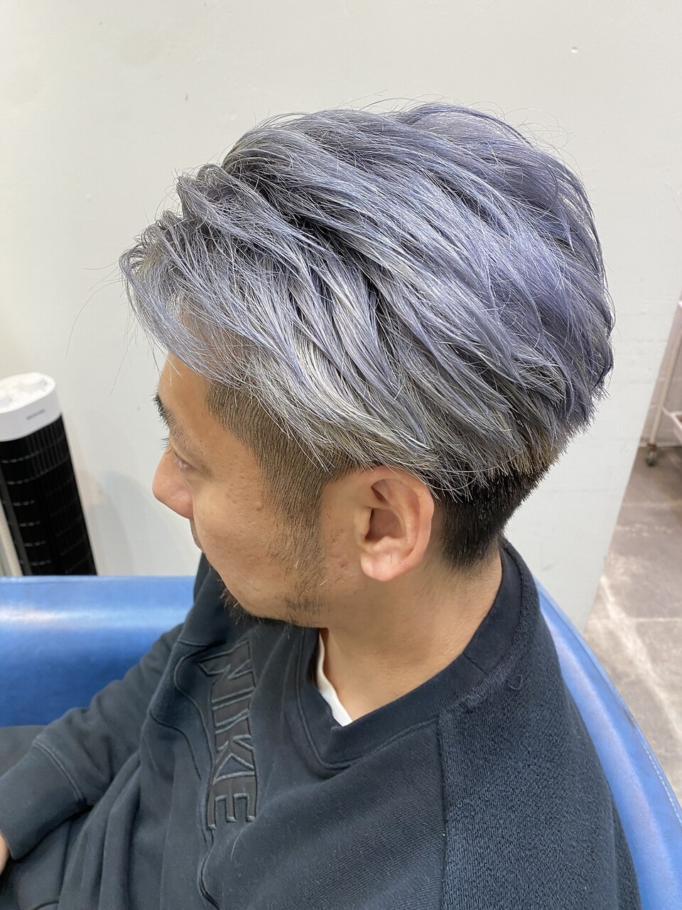 ダークグレイヘア：L226630650｜ウーロス(uros.)のヘアスタイル