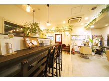 コモレビ(ko.mo.re.bi)の雰囲気（店内にバーカウンターもご用意しております[船橋駅/大神宮下駅]）