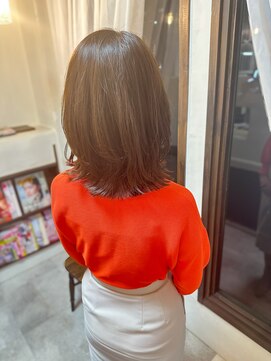 アンサンブル(ensemble) 外ハネローレイヤー　＃切りっぱなしボブ＃切りっぱなしワンレン