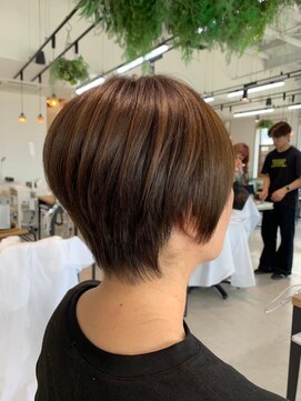 グランデュール 東静岡池田店(GRANDEUR) 東静岡ショートボブくびれショートイルミナカラー顔周りレイヤー