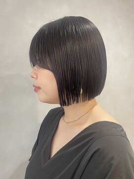 フォト 新宿(foto) 暗髪グレージュ 切りっぱなしボブ