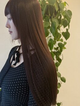 ニーナ(NI-NA)の写真/ゆったり寛げる個室空間でお悩みを相談しやすいサロン《NI-NA》♪上質な空間で、理想のスタイルが叶う◇