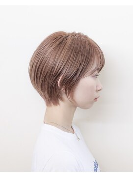 エルレ(Elure) ショートボブ#ピンクベージュ#ケアブリーチ#マッシュショート