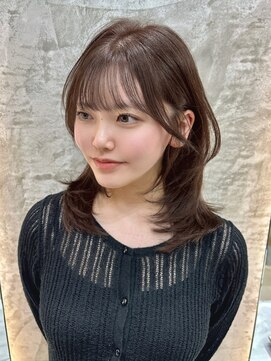 レイヤー/顔まわり/オリーブグレージュ