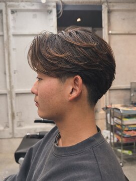 シー 茂原(SEA) シャドウパーマツイストスパイラルパーマフェザーパーマ茂原30代