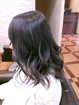 ヘアケアアンドヘアデザイン リベール(L:belle) バイオレットアッシュ