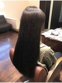 手ぐしでまとまるストレート