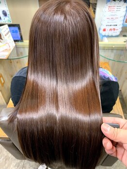 ヘアープロデュース フルブルームの写真/ダメージのお悩みお任せください！1人1人の髪質に合わせたトリートメントでさらつやの美髪が叶う♪