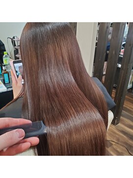 アリア(Aria) 髪質改善ストレート×ロング【臼杵/大分】