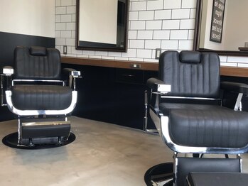 ワンエイトメンズサロン(ONE EIGHT MEN'S SALON)の写真/”お洒落をもっとリーズナブルで身近に”美理容両免許持ち凄腕スタイリストが担当！