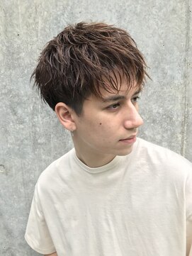 キングオブヘアバイノイズアンドフィフス 京都駅前店(KING of hair by NOISM&fifth) センターパートツイストスパイラルパーマメンズマッシュパーマ