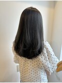 オリーブベージュ