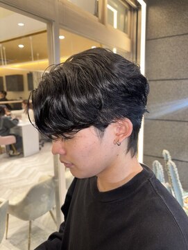 ゼスト フィーノ(ZEST fino) ニュアンスパーマ/センターパート/フェザーパーマ/メンズパーマ