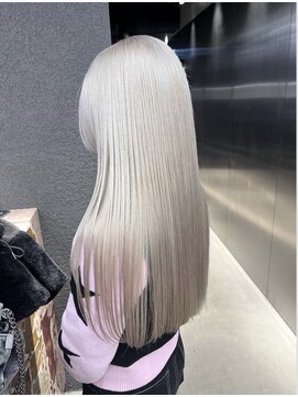 ペレ 渋谷(PELE) イメチェン/ホワイトブロンド/外ハネボブ/ワイドバング/渋谷