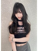 リリー(Lilley) くすみベージュ×姫カットレイヤー×韓国風巻き【ayana】