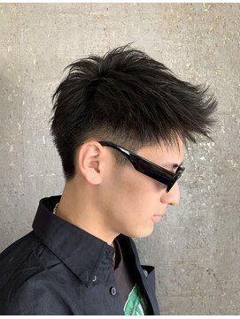 フラッシュ ヘアーアンドスキン(Flash hair&skin) スパイキーショート