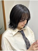アッシュブラウン×ぱつっとボブ