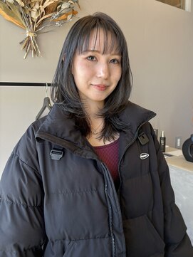 【REINA】オリーブグレー×レイヤーカット