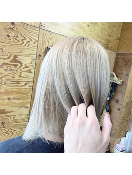 ユートピア(U topia) ホワイトミルクティーベージュ