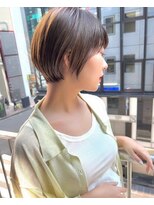 アイユー(ii+U)&nbsp;ショート　ボブ　耳掛け　レイヤーカット